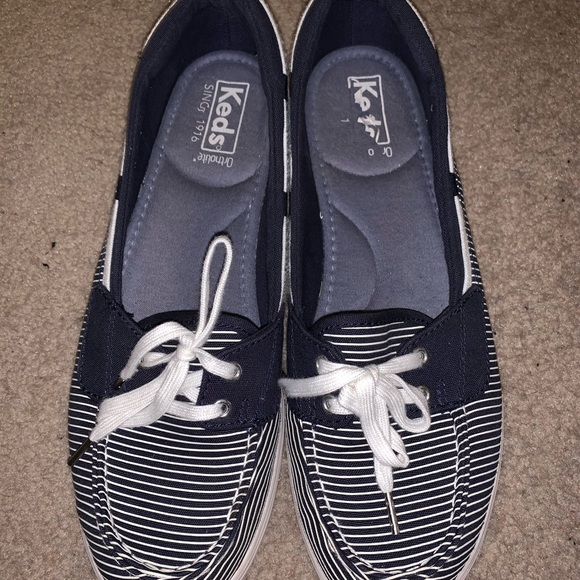 navy ked shoes - Picture 1 of 3